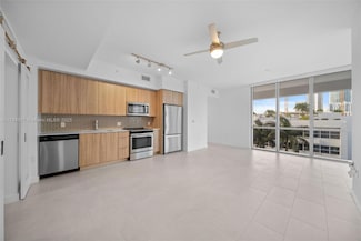 2150 N Bayshore Dr Unit 203, Miami, FL 33137
