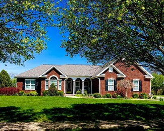 1566 Eagle Creek Dr S, Marion, OH 43302