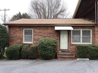 721 10th Ave NE, Hickory, NC 28601