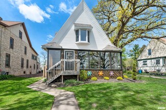 2218 Newberry St, Davenport, IA 52804