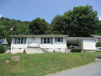 975 Magnolia Ave, Welch, WV 24801