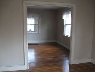 30 Summit St, Waltham, MA 02451