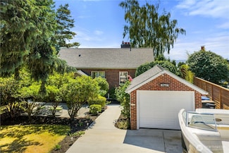 10825 Marine View Dr SW, Seattle, WA 98146