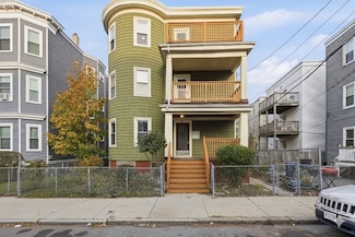 20 Leslie St, Boston, MA 02122