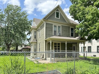 2204 6th St NE, Minneapolis, MN 55418