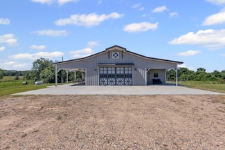 2072 E Us 69, Emory, TX 75440