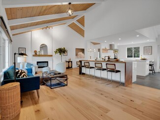 30 Moraga Viaduct, Orinda, CA 94563