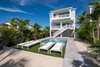 613 Sombrero Beach Rd, Marathon, FL 33050