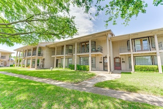 5808 Marina Dr Unit 13, Garland, TX 75043