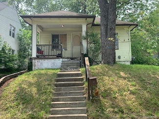 1006 Hammond Ave, Flint, MI 48503