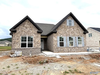 7504 Speckle Belly Blvd SE, Owens Cross Roads, AL 35763