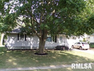 212 N 3rd Ave, New Windsor, IL 61465