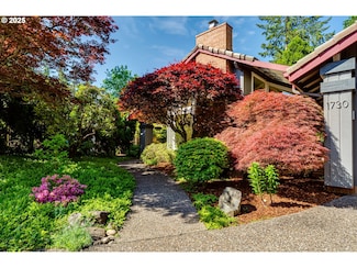 1730 Tabor St, Eugene, OR 97401