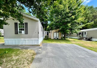66 Pheasant Rd, Saco, ME 04072