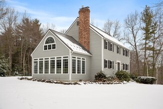 101 Castle Dr, Groton, MA 01450