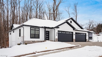 3462 Jamestown Dr, Zanesville, OH 43701