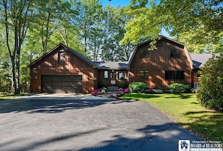 3409 Driftwood Rd, Bemus Point, NY 14712