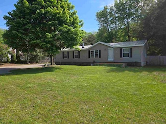 5671 Michigan 66, Charlevoix, MI 49720