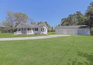 1298 French Santee Rd, Jamestown, SC 29453