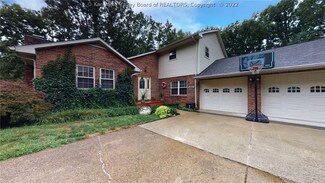 4921 Dempsey Dr, Charleston, WV 25313