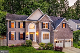 7235 Woodley Place, Falls Church, VA 22046