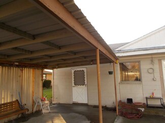 410 S Almira Ave, Connell, WA 99326