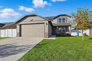 204 S Lawson St, Airway Heights, WA 99001