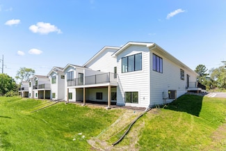 2454 County Road D W, Saint Paul, MN 55112