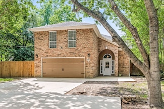 600 Crystal River Rd, Montgomery, TX 77316