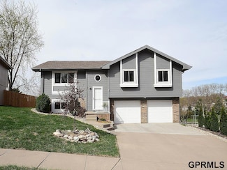 5536 N 113th St, Omaha, NE 68164