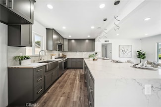 22713 Islamare Ln, Lake Forest, CA 92630