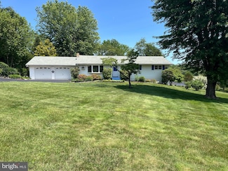 1526 Walton Dr, Downingtown, PA 19335