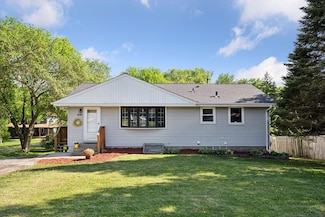 414 8th St NW, Buffalo, MN 55313
