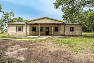 14486 Vz Cr 4811, Chandler, TX 75758