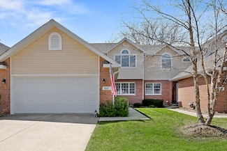 8562 Pearson Dr, Darien, IL 60561