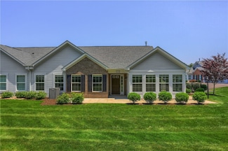 705 Spring Valley Dr, Zelienople, PA 16063