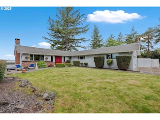 94020 E Shore Dr, North Bend, OR 97459
