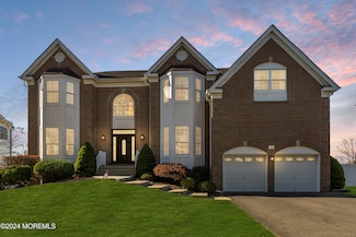 398 Vassar Dr, Freehold, NJ 07728