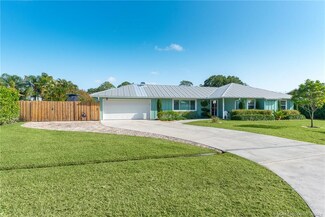 2965 SE Glasgow Dr, Stuart, FL 34997