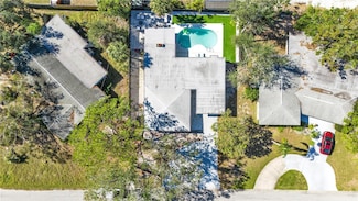 2743 Fountain Place, Sarasota, FL 34235