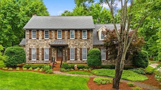 6 Yardarm Ct, Greensboro, NC 27455