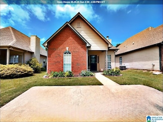 968 Savannah Ln, Calera, AL 35040