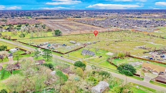1751 Rosharon Rd, Alvin, TX 77511