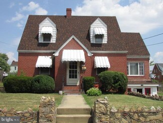 413 W 14th St, Front Royal, VA 22630