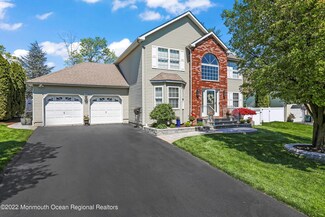 101 Christine Ct, Matawan, NJ 07747