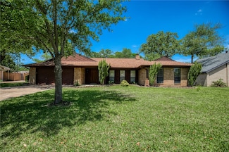 2707 Windwood Dr, College Station, TX 77845