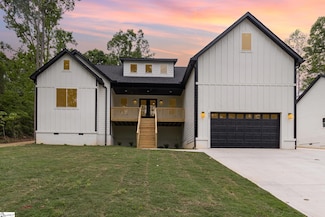 647 Narrow Cir, Inman, SC 29349