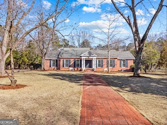 979 Lakeview Dr, Madison, GA 30650