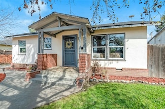316 W Howard Ave, Visalia, CA 93277