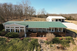 2351 Severs Rd, Seymour, MO 65746